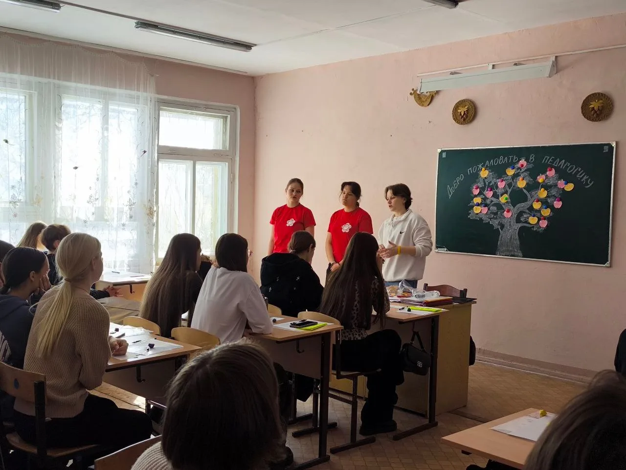 📚🖍 Путь в профессию для будущих педагогов  📣 Медиацентр «Студент говорит» и амбассадоры Профессионал