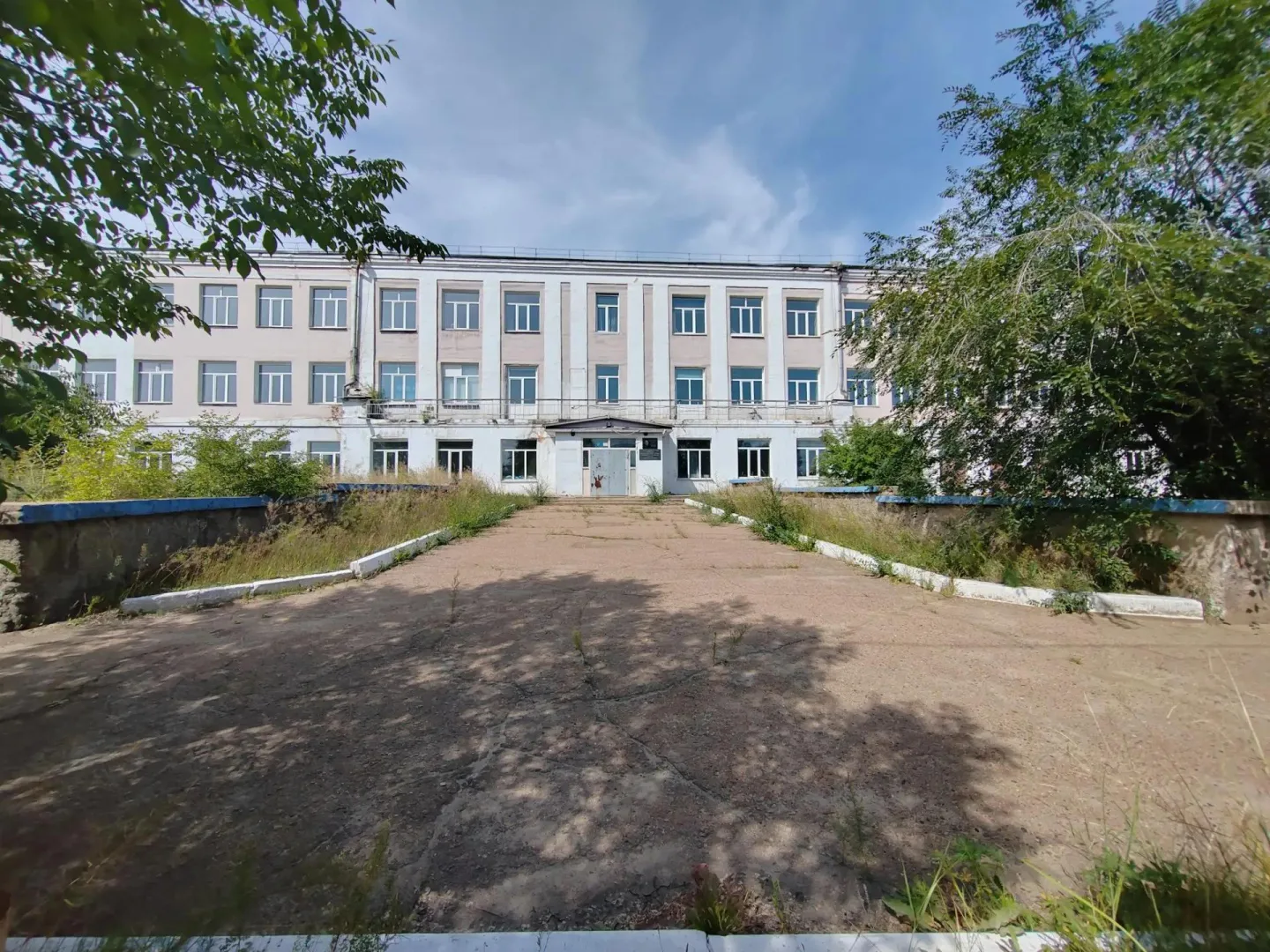 В Улан-Удэ школьники на уроках будут нюхать канализацию