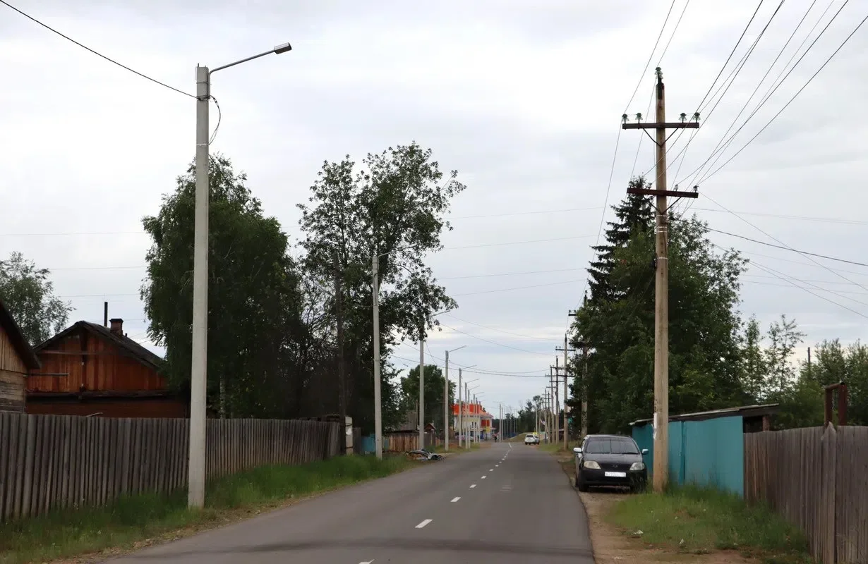 В поселке Октябрьский Чунского округа завершилось благоустройство улицы Декабристов: зд...