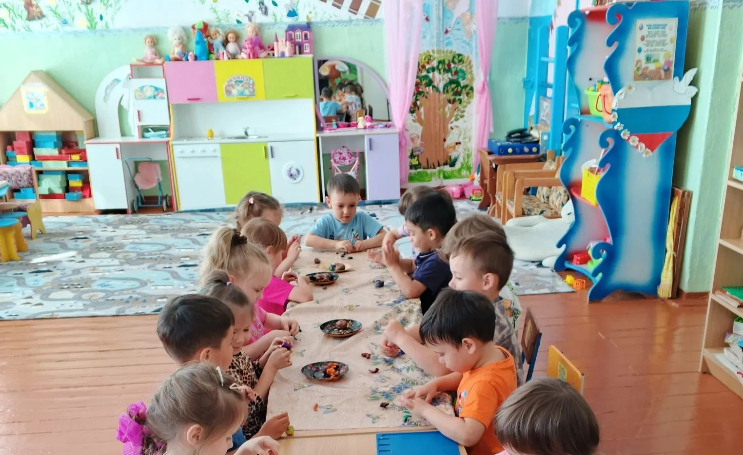 Занятия по свободной теме особенно важны для развития самостоятельности и уверенности в...