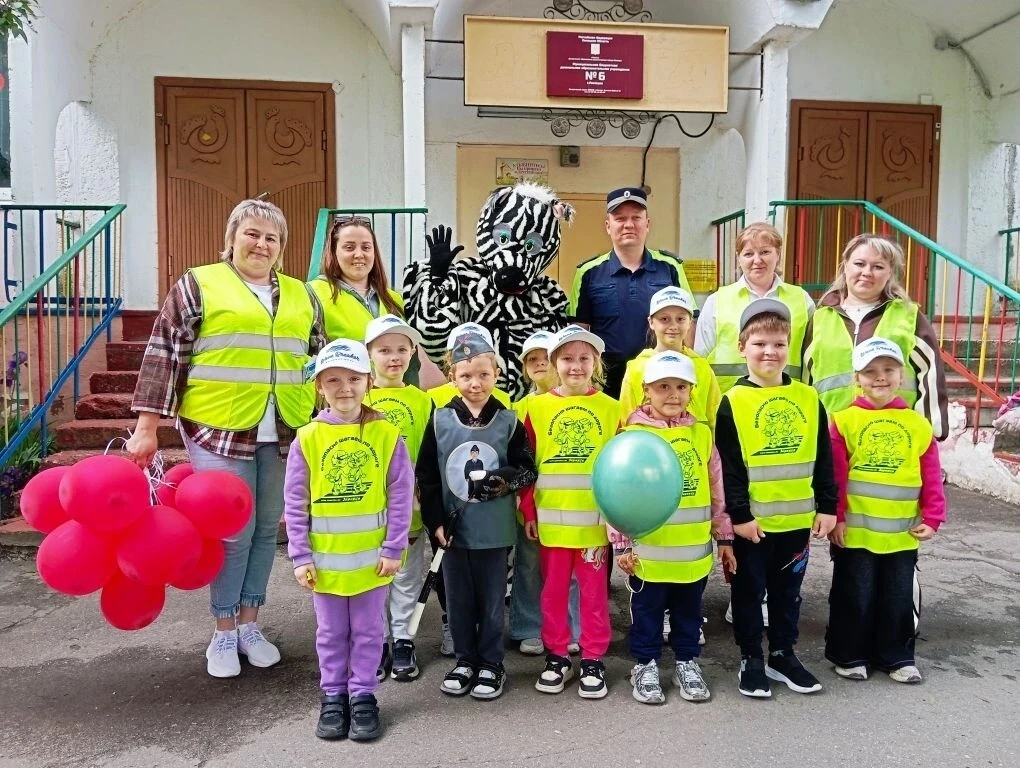 🚦🌞Безопасное лето начинается с нас!👪🚦✴️
✴️Уважаемые родители! Вот и наступило долгожданное лето�
