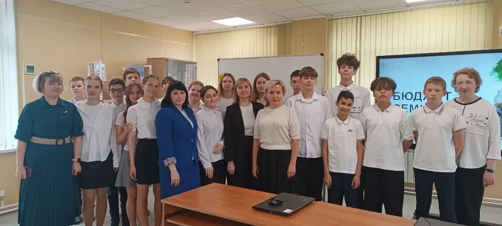 Совместно с заместителем начальника управления экономики Татьяной Александровной Сатанц...