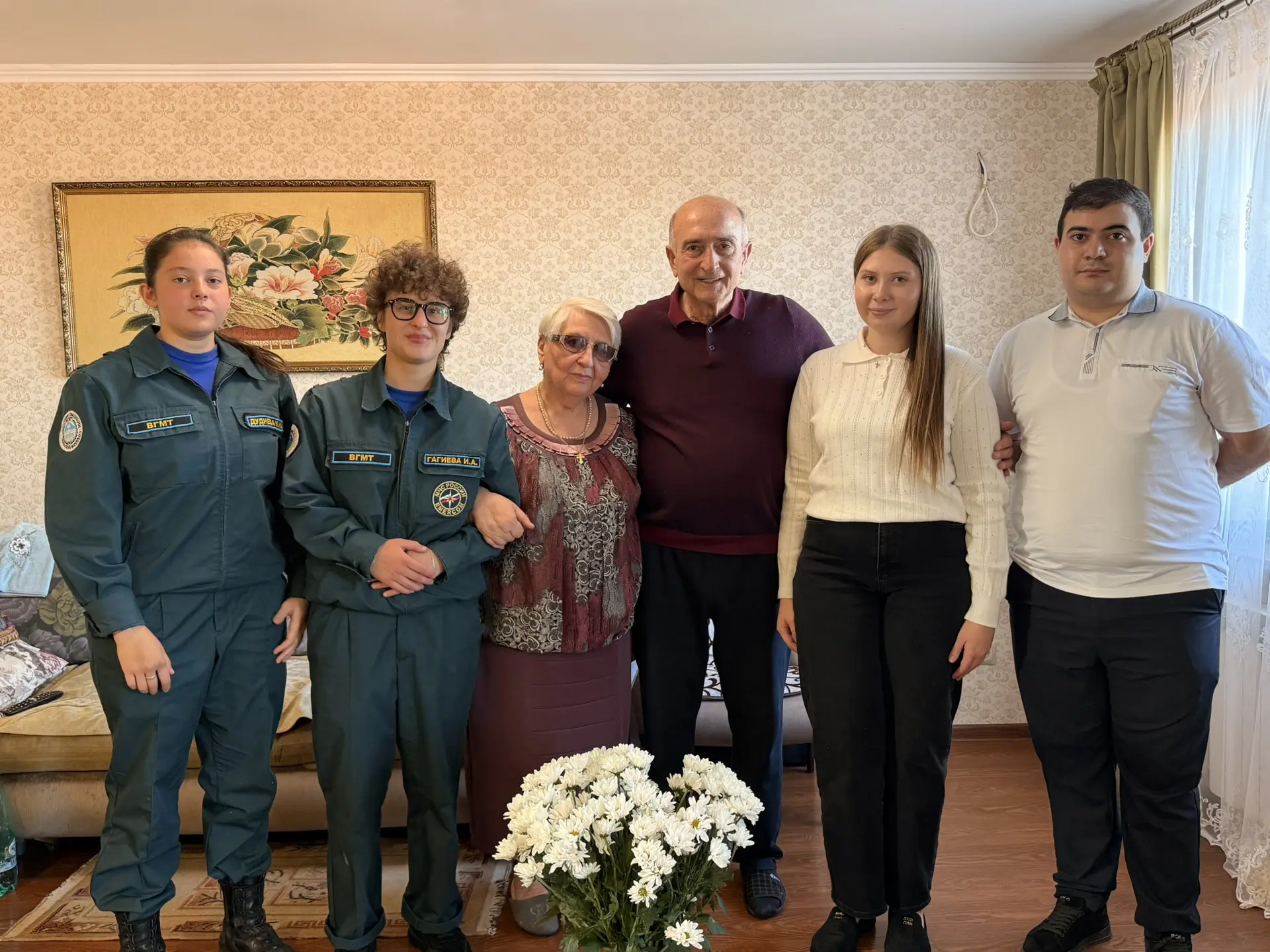 Сегодня, в День учителя, преподаватели и студенты ВГМТ навестили ветеранов педагогическ...