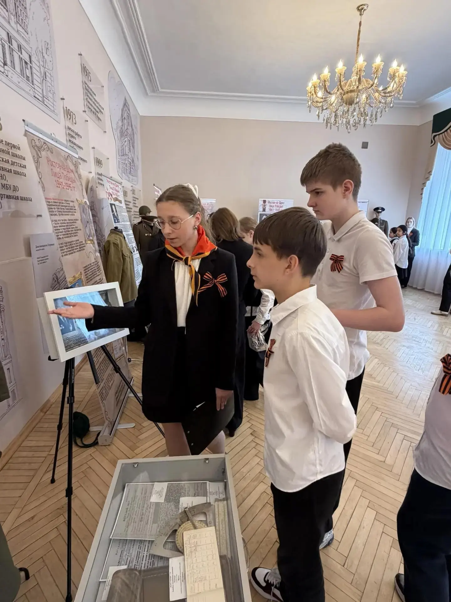 5 мая во Дворце творчества детей и молодёжи была открыта выставка «Ростов на-Дону. Лица Победы! 1941