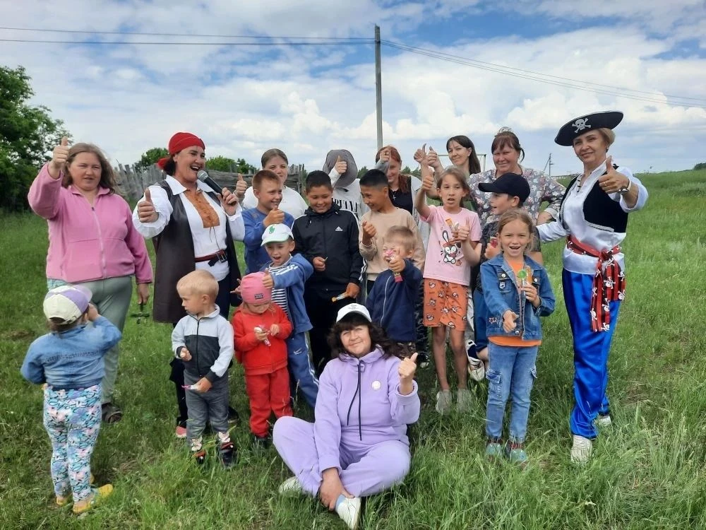 Солнечное лето для детей планеты!
 
Веселая, познавательная, разножанровая программа была организова