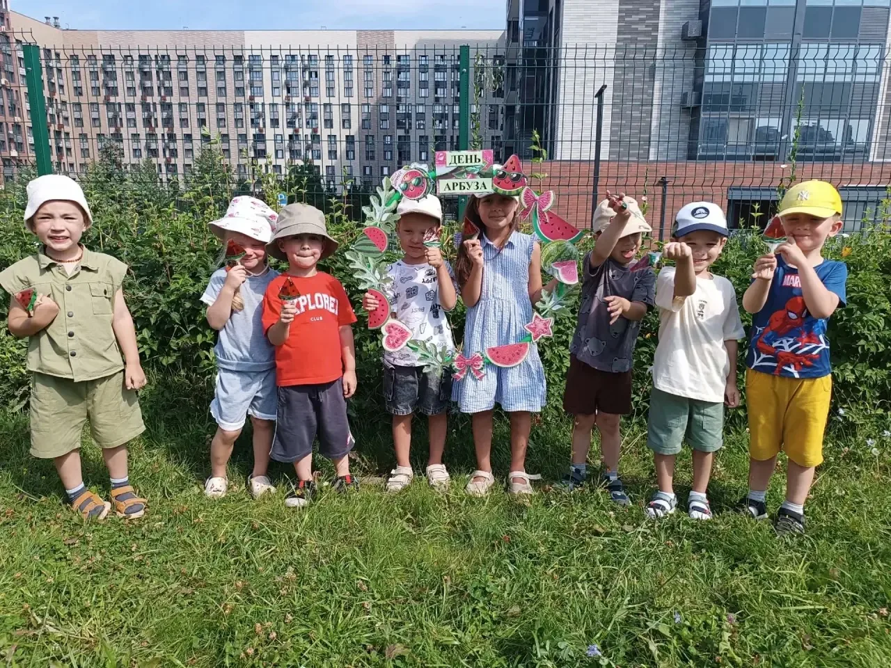 🍉 Арбуз – это ягода, фрукт или овощ? Существует распространенное мнение, что арбуз – это самая боль
