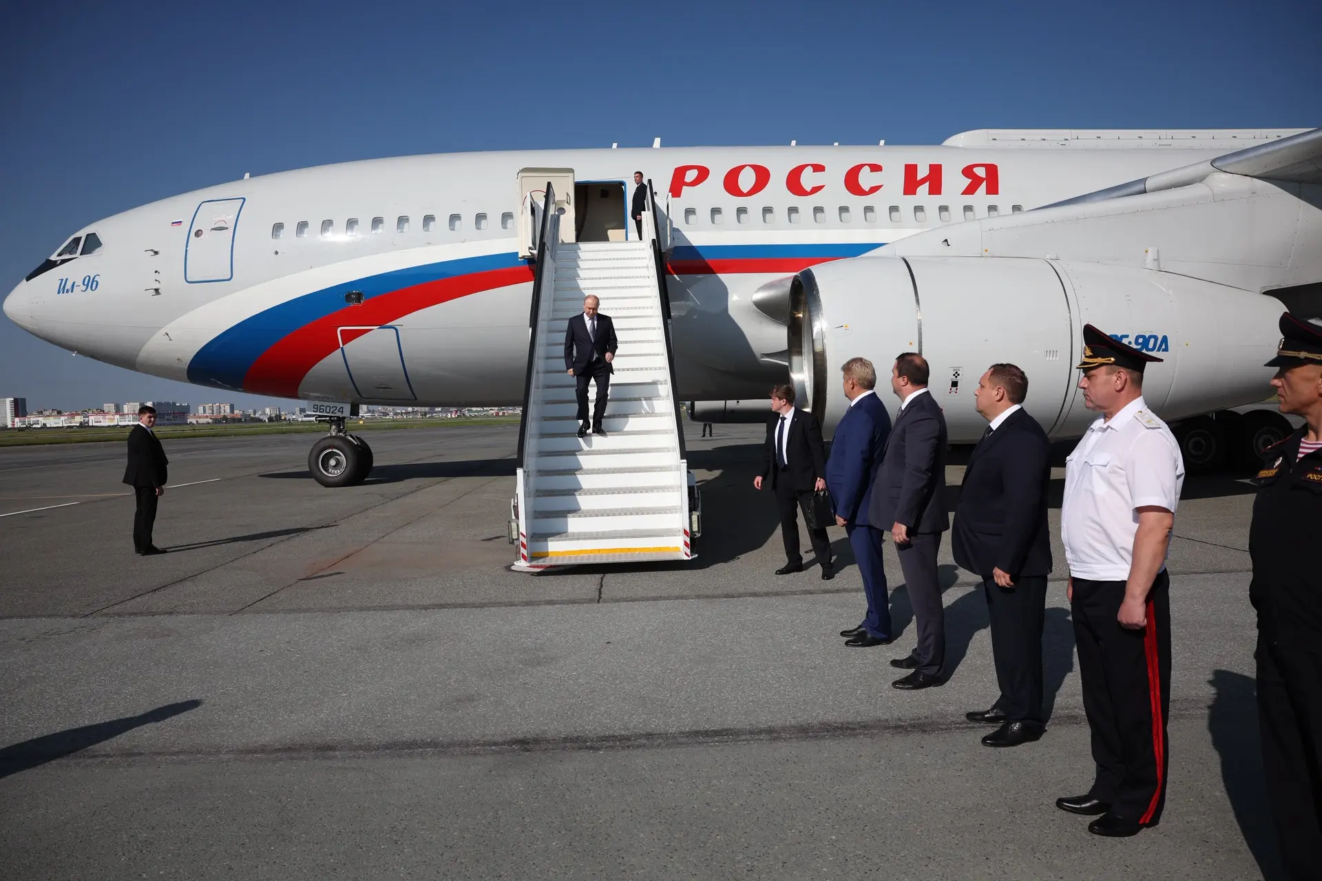 Встретил в Омске Президента России Владимира Владимировича Путина.