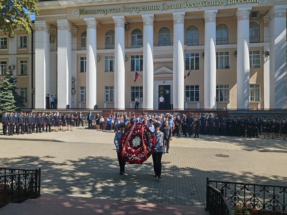 В День солидарности в борьбе с терроризмом начальник Управления Росгвардии по Республик...