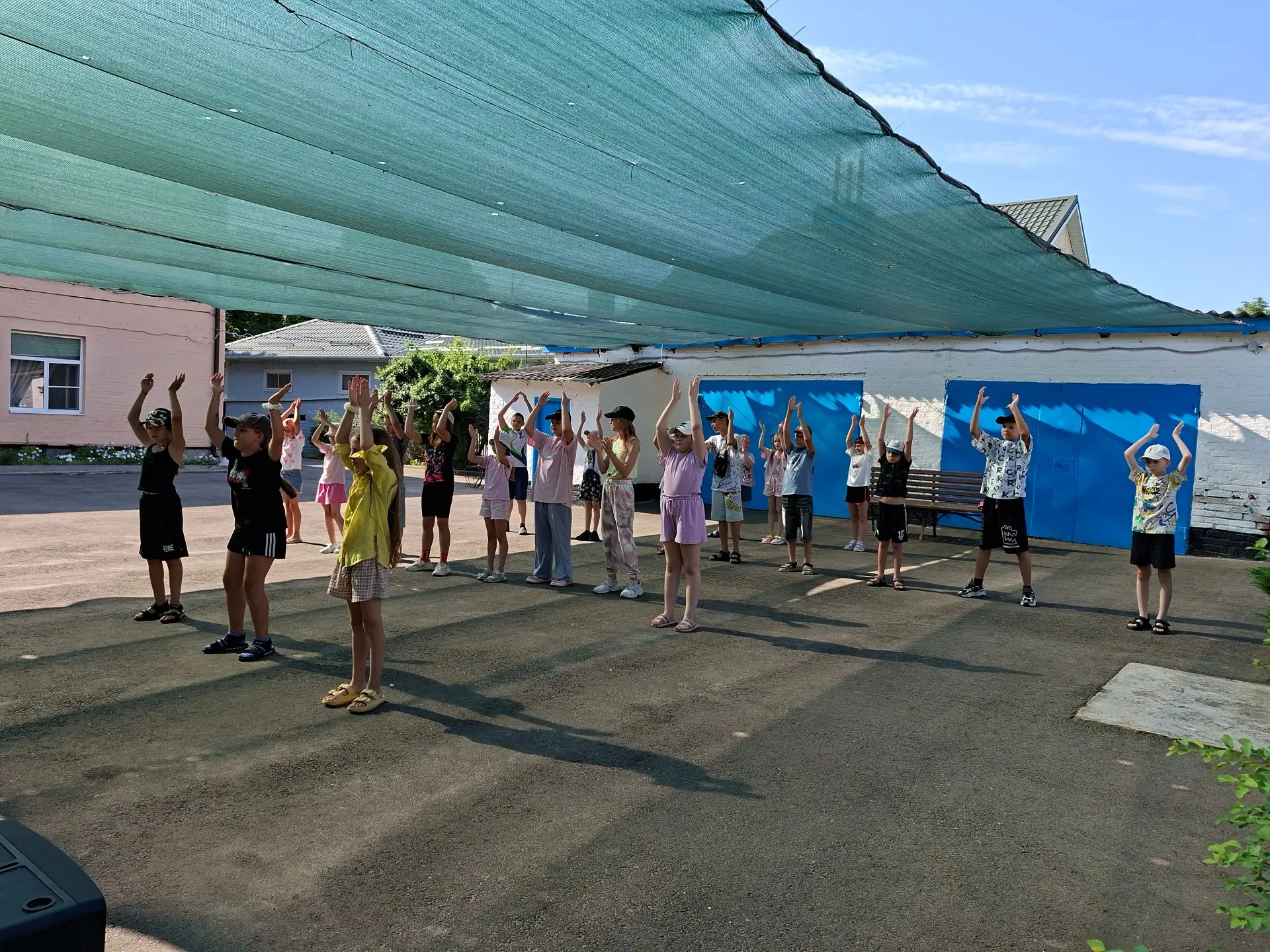 Танцуем вместе в «Академии творчества»