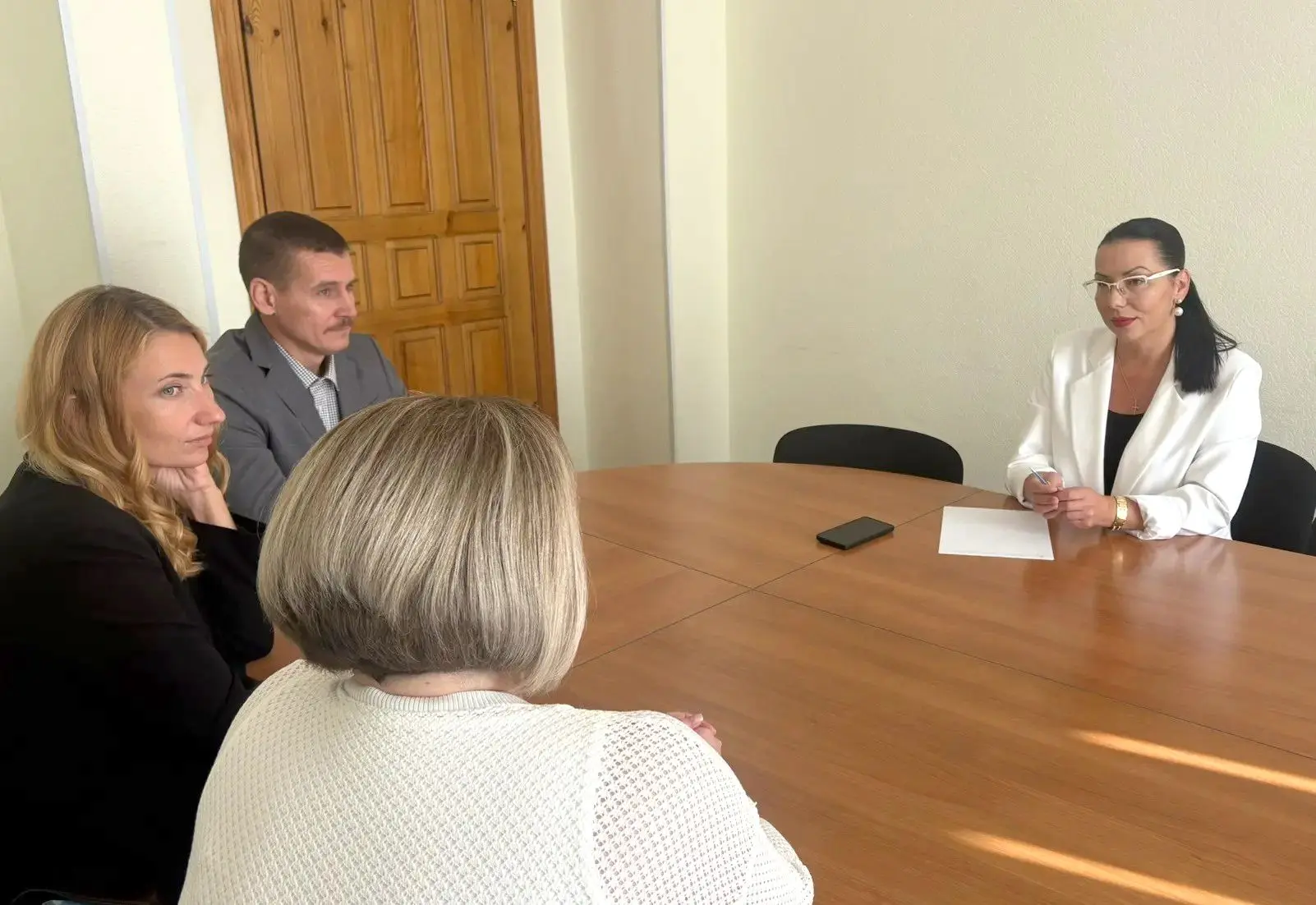 Депутаты Волжской городской Думы продолжают регулярно работать с обращениями волжан. Та...