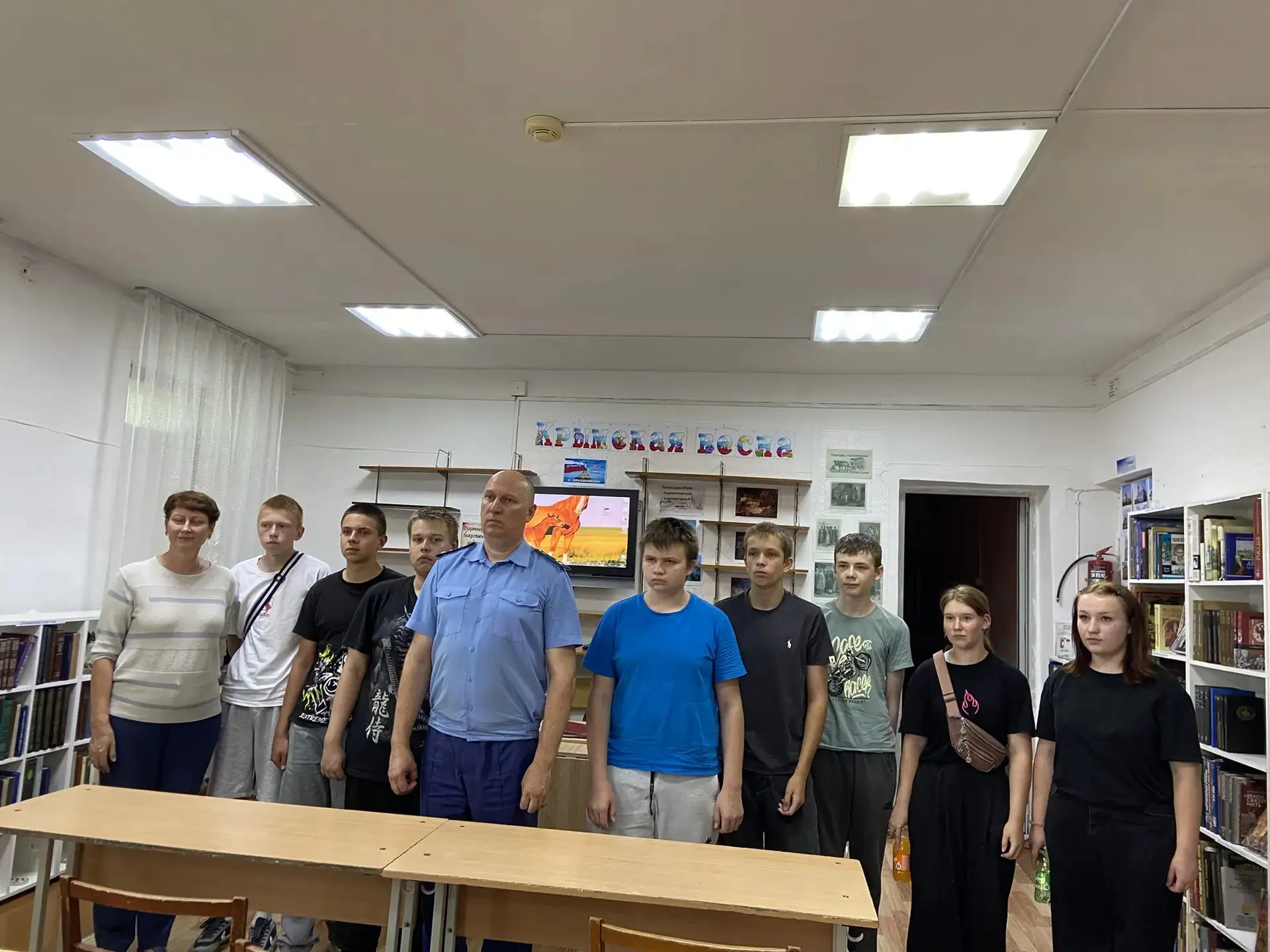 В период летних каникул в Юргамышской центральной библиотеке Прокурором Юргамышского района старшим 