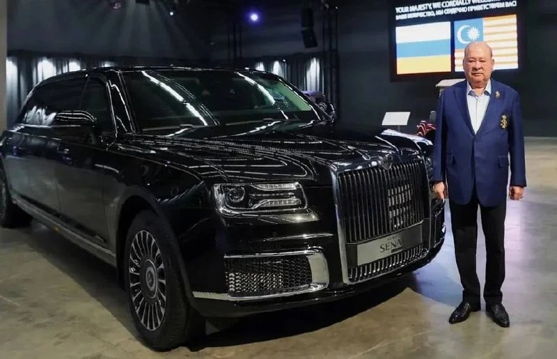 🚘 Король Малайзии приехал в Москву на 9 мая и получил Aurus Senat за 50 млн рублей в подарок  Волжск