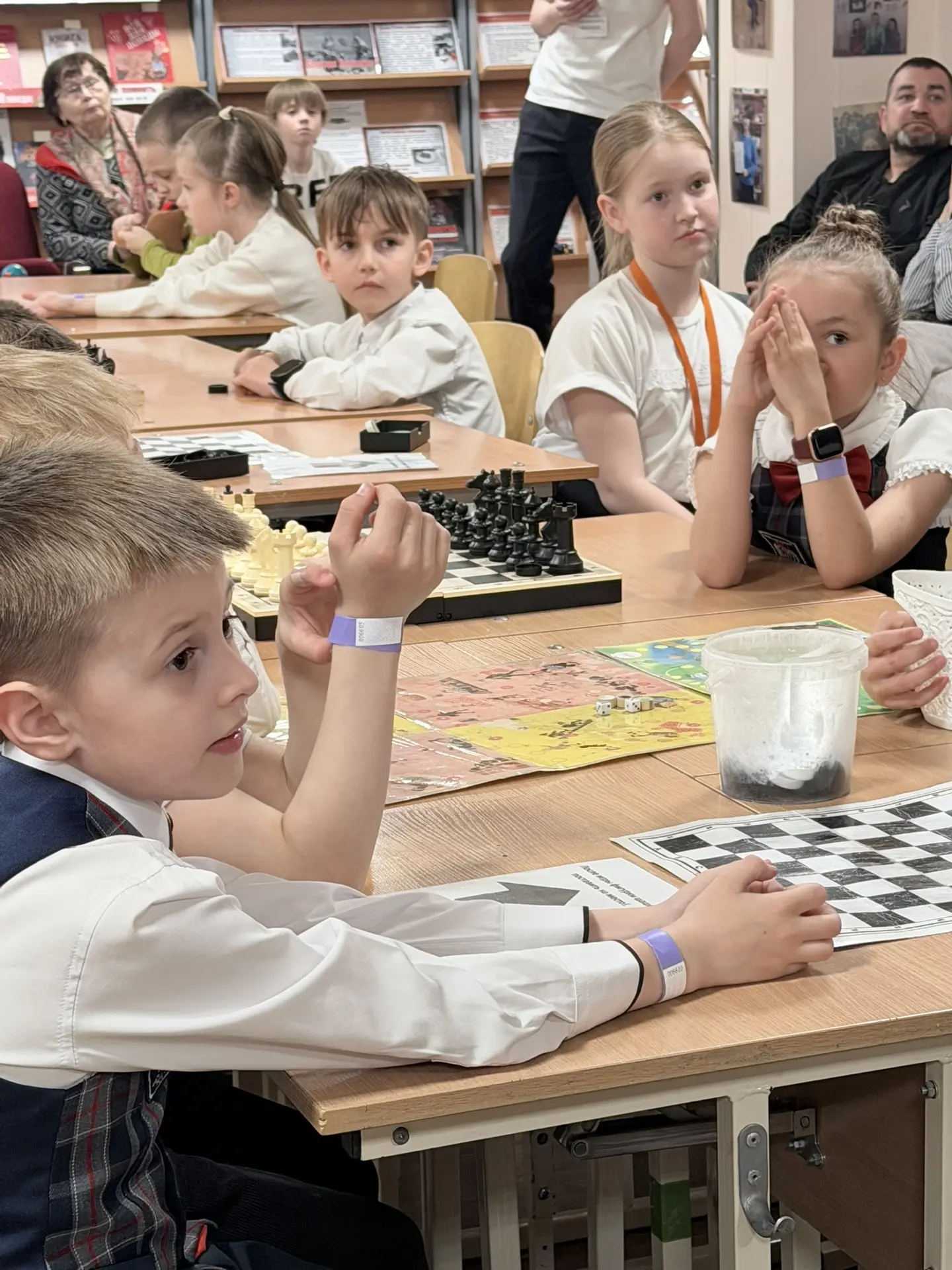 ♟️29 апреля в ГБОУ школа №645 состоялся шахматный турнир среди учеников школы и воспитанников шахмат
