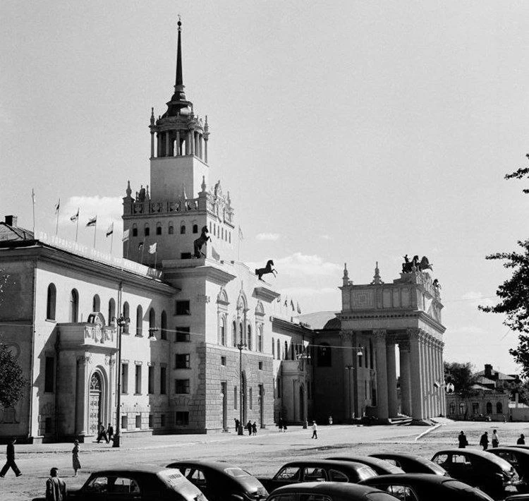 Московский ипподром, 1956 год.
@old_photo_msk