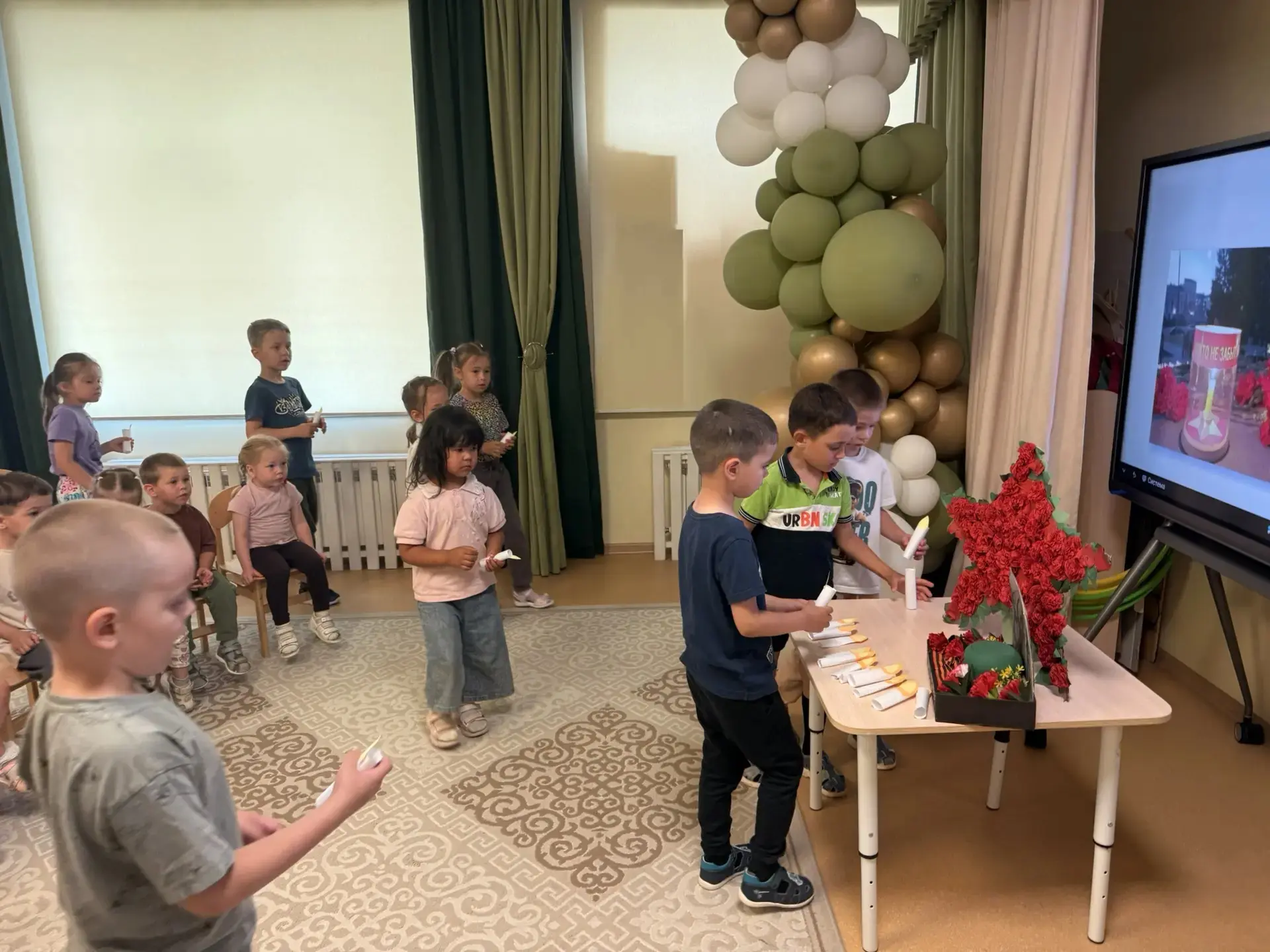 📌22 июнь - Хәтер һәм кайгы көне. Балалар бакчасында - ул бәйрәм түгел, ә балалар белән ил тарихында