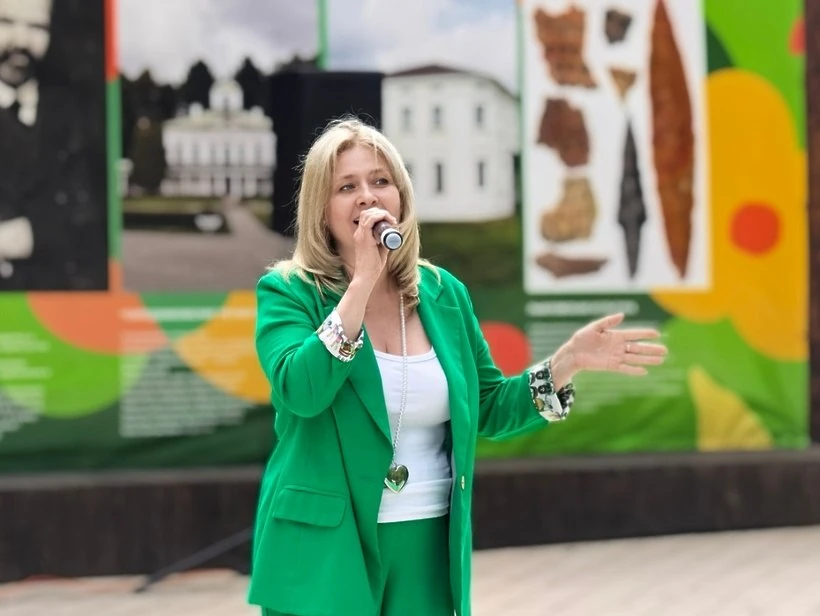 🎉 В Солнечногорске прошёл культурный фестиваль «КодФЕСТ: Взломай код города!»  В городском парке кул