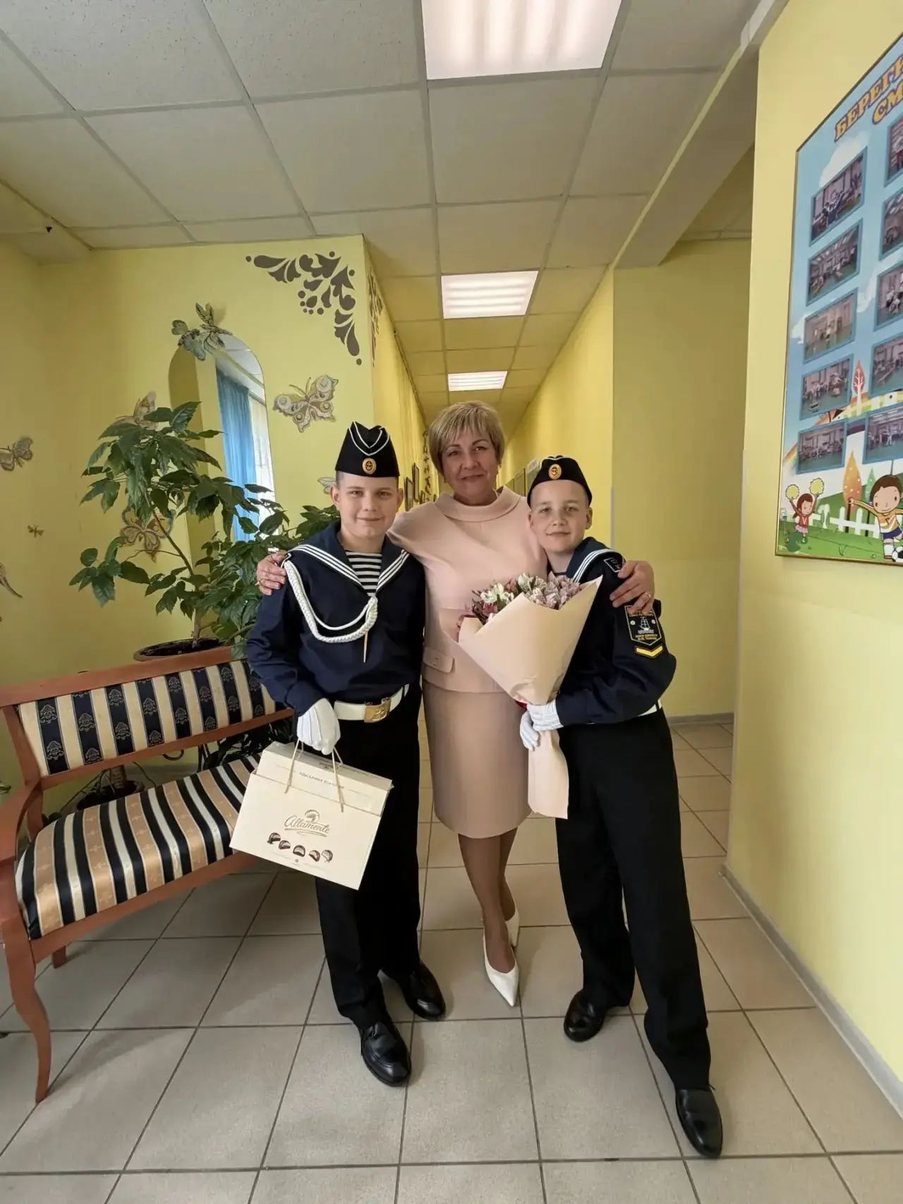 На днях у нас была невероятно трогательная встреча! К нам в гости заглянули наши выпуск...