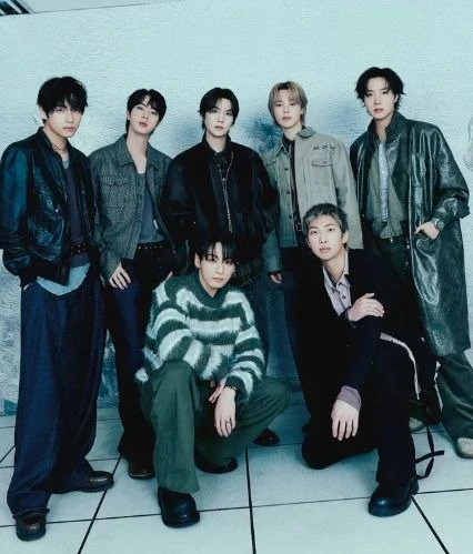 😘Хэштег BTS превысил 1 триллион просмотров на TikTок. Они являются самыми просматривае...