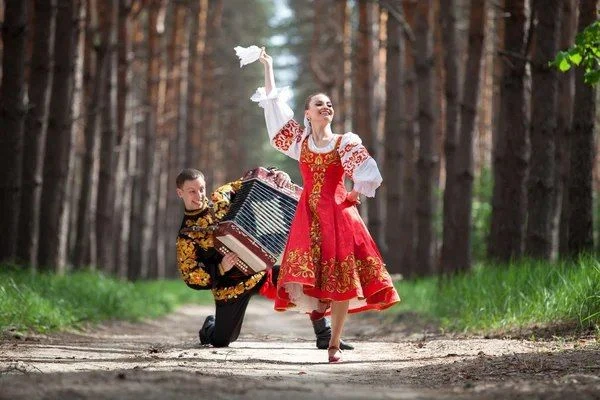 🪆 Русский костюм как источник вдохновения