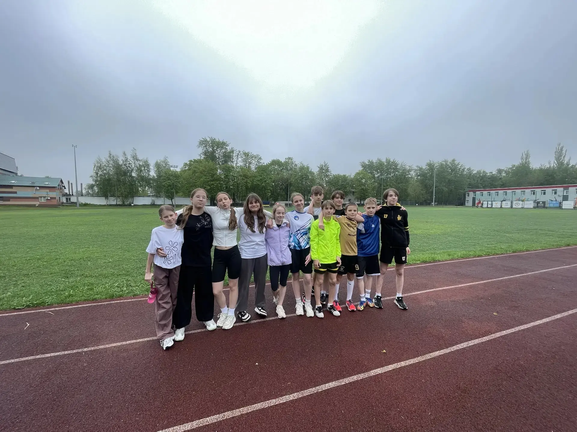 НАШИ СПОРТСМЕНЫ — НА ПРЕЗИДЕНТСКИХ СОСТЯЗАНИЯХ! 🏆🏃‍♂️ Сегодня, 12 мая, команда нашего лицея  приняла