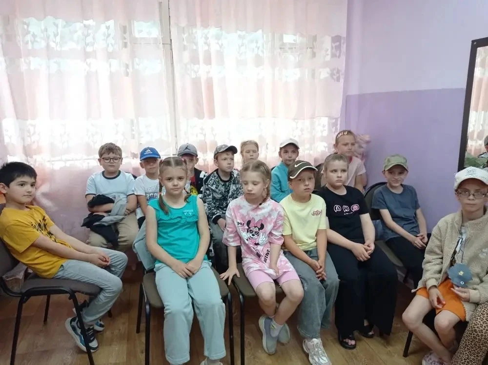 🕯️ Час памяти «Тот самый первый день войны» прошёл в подростковом клубе «Дружба».

📅 22 июня 1941 