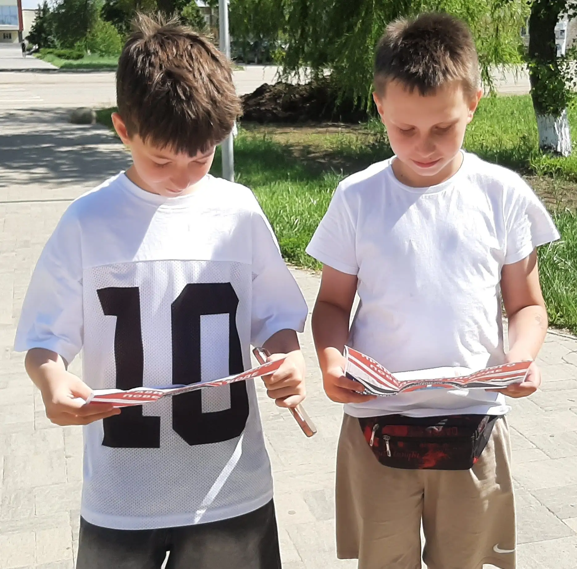 Специалисты центра провели акцию «Осторожно: открытый водоем!». Среди несовершеннолетни...