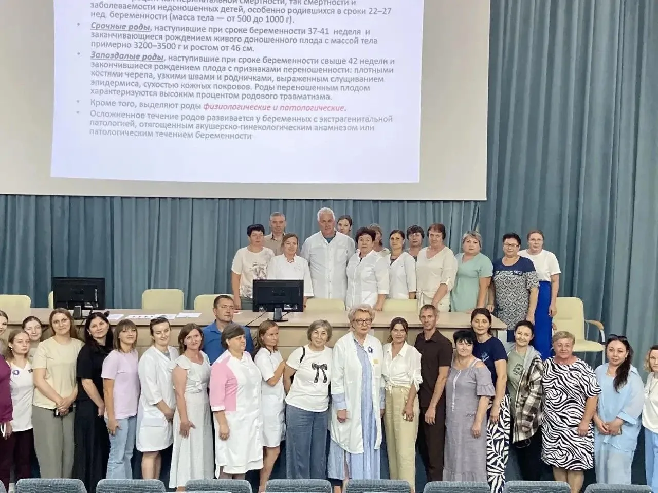 В Волгоградской области 45 фельдшеров и акушерок, работающих в сельской местности, повы...