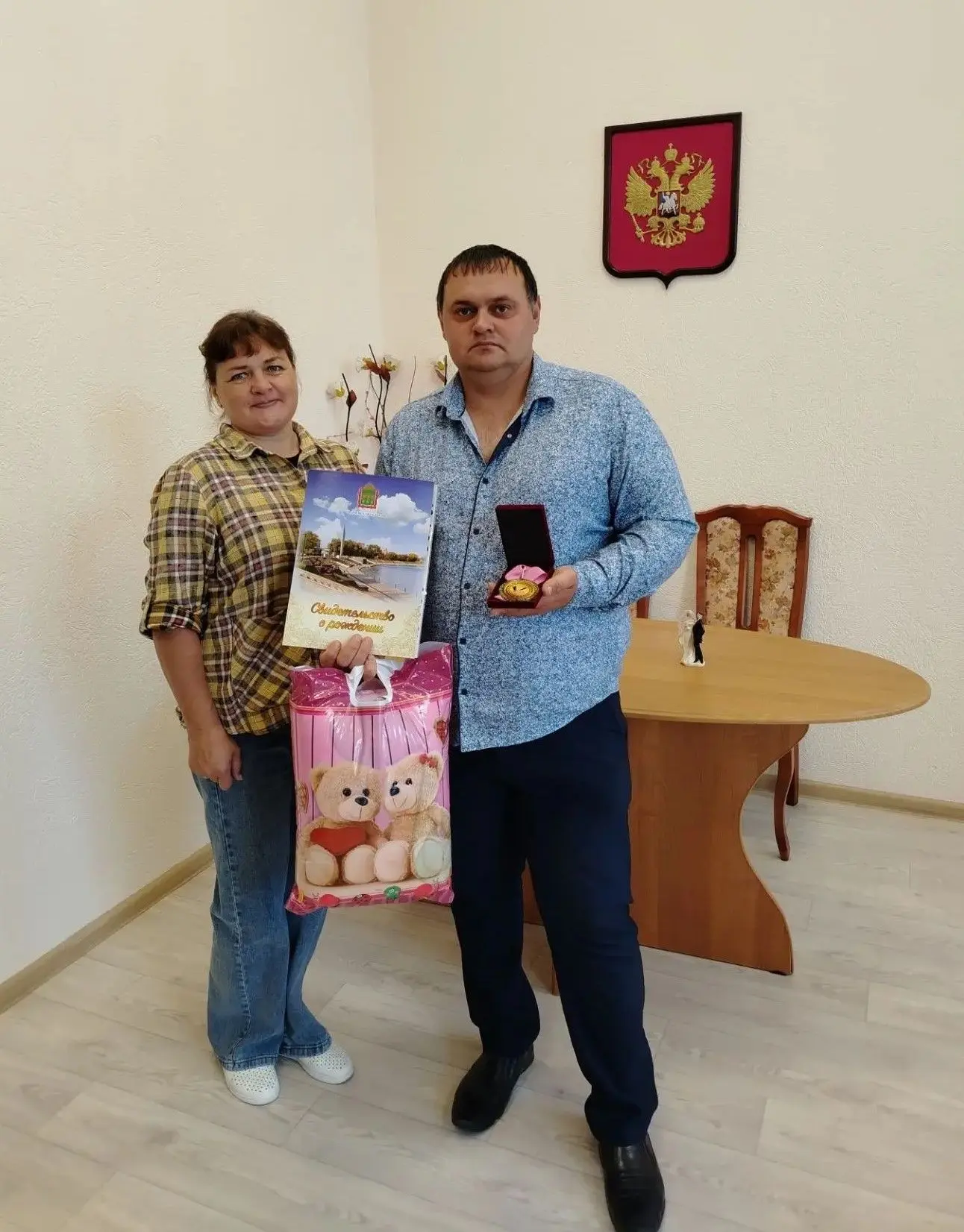 В Наровчатском районе продолжается торжественная регистрация рождения детей.