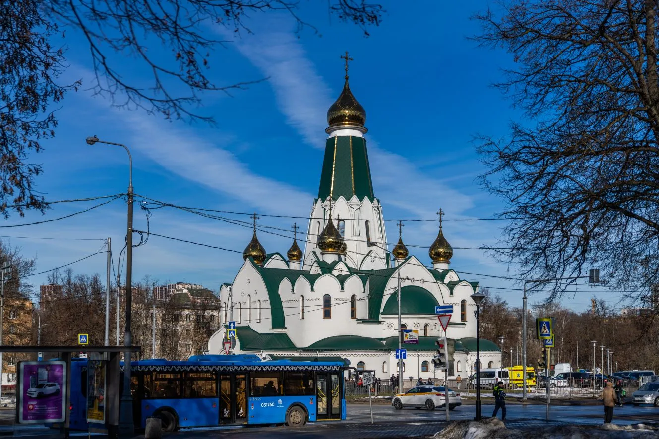 Настоятель Подворья Патриарха Московского и всея Руси при храме святого апостола Андрея...