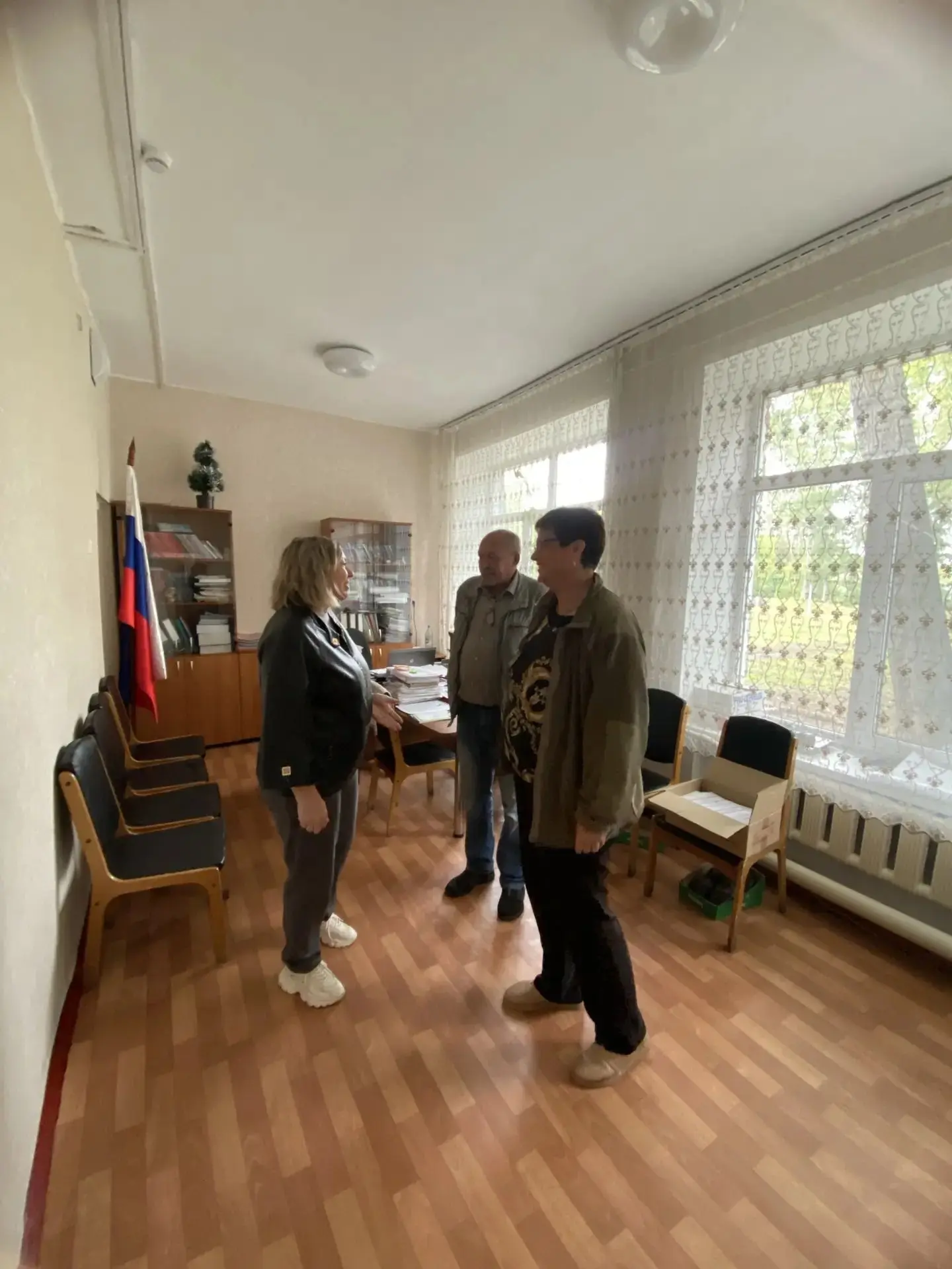 Глава района Светлана Кудрявцева совершила рабочую поездку в село Ужаниха и поселок Мих...