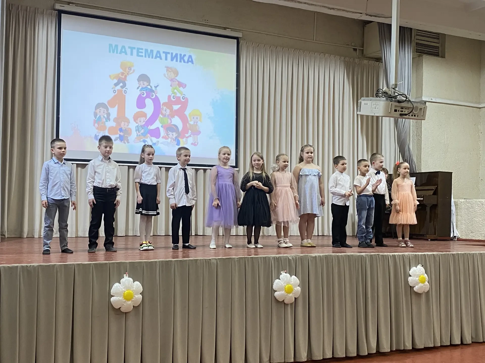 🎓🔔Завершился учебный год в нашей замечательной Школе Будущего Первоклассника "АБВГДейка"!  На праздн