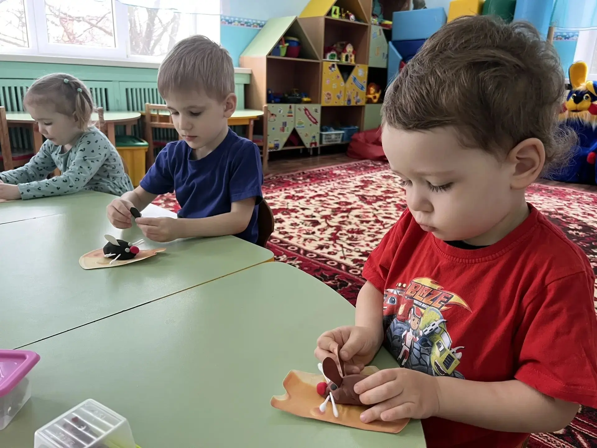 Лепка из воздушного пластилина на занятиях по окружающему миру — это не только творческ...