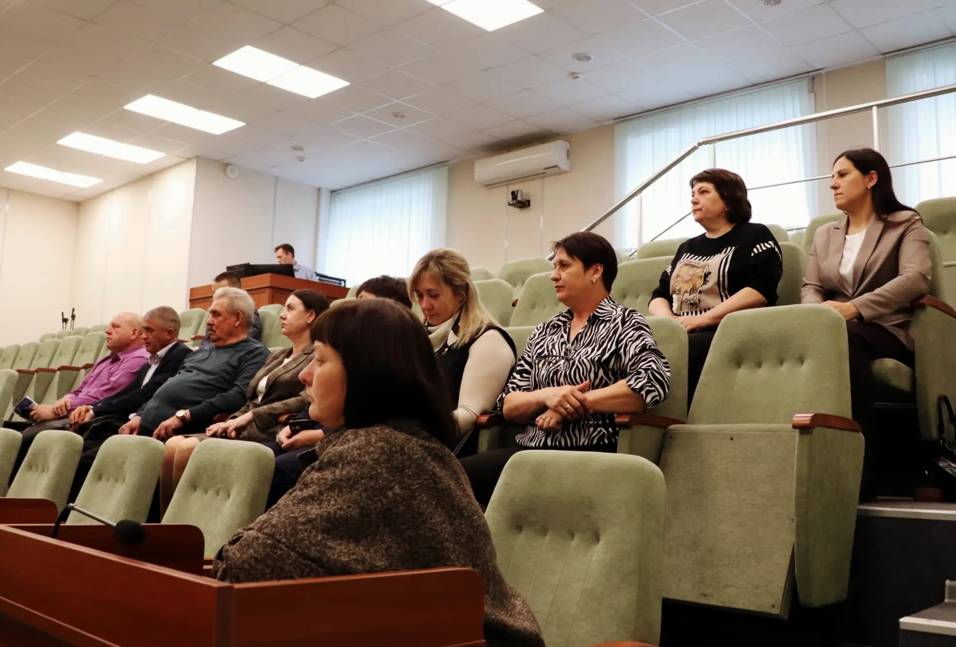 ✅В преддверии майских праздников под председательством главы Бутурлиновского района Александра Голов