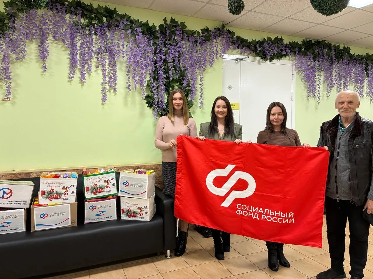 🎄 Новый год для всех  🌟 Молодёжный совет Отделения СФР по Республике Марий Эл провёл благотворительн