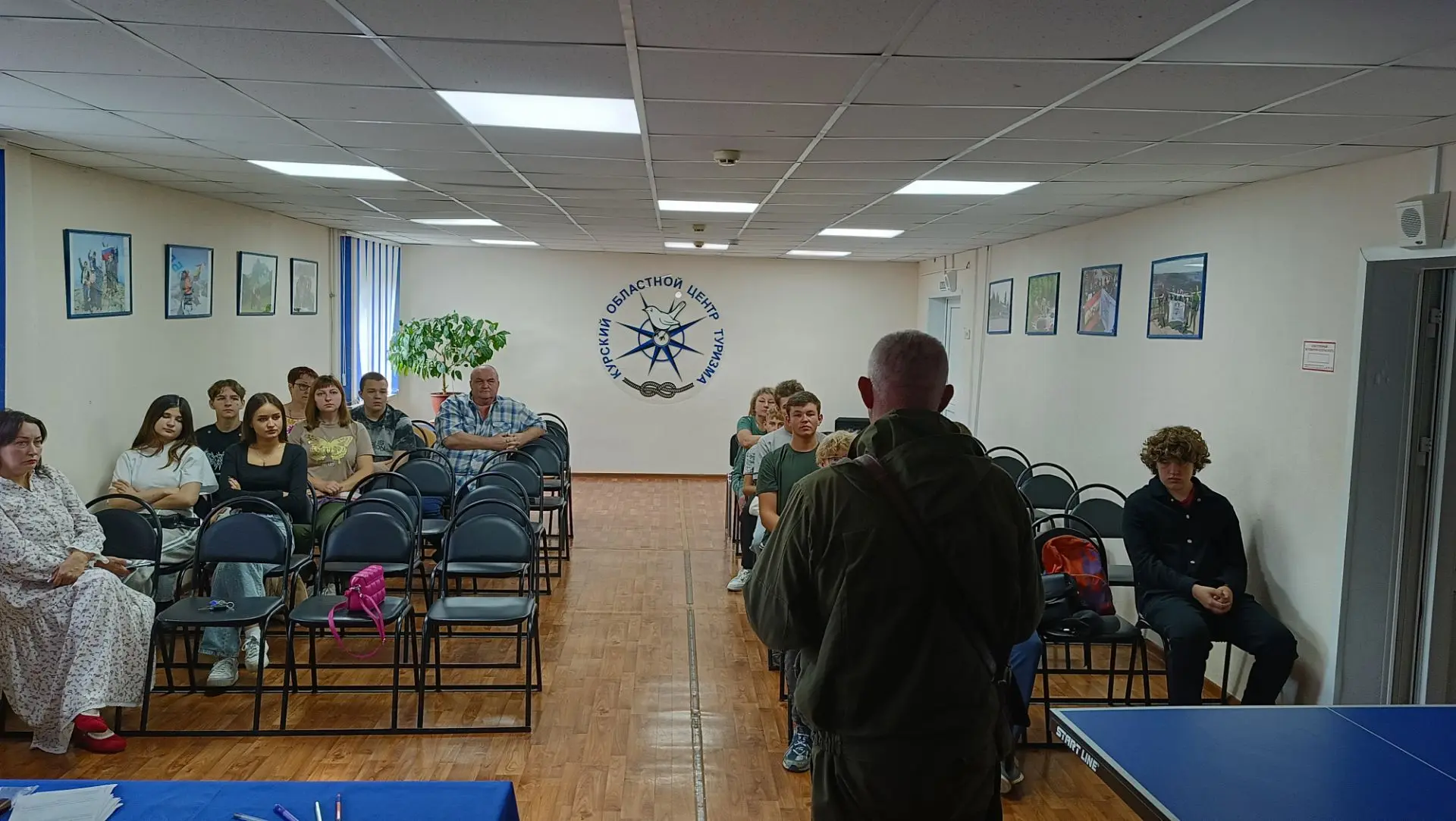 Состоялась встреча наших курсантов с педагогом Курского областного центра туризма Валер...