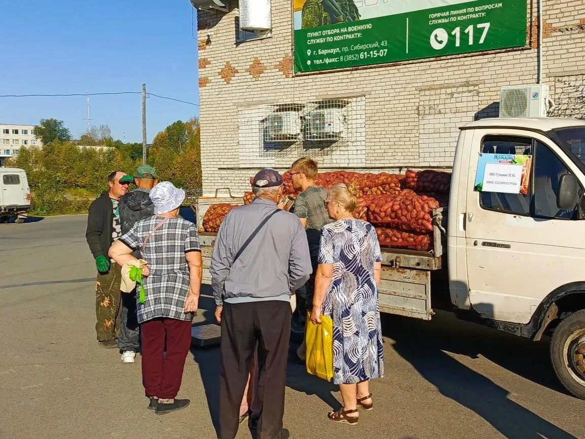 🥩 В селе Лебяжье и микрорайоне Затон прошли первые осенние ярмарки