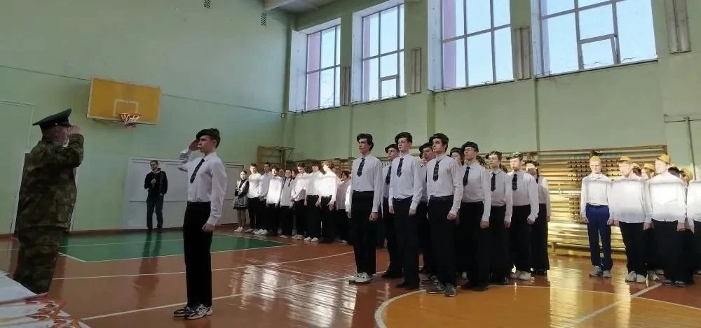 День защитника Отечества ежегодно отмечают 23 февраля. Этот праздник — символ мужества,...