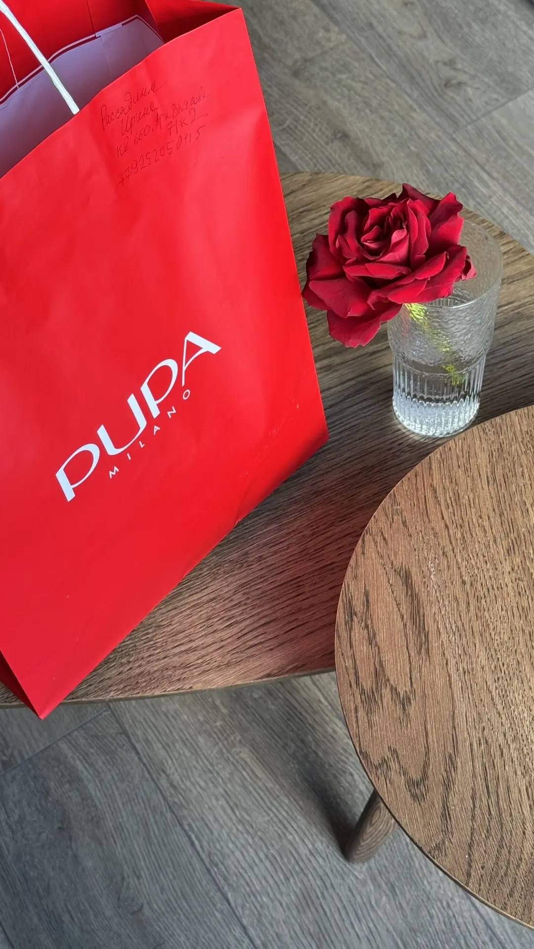Ну какую красоту прислали Pupa!  Тут новинка — линейка матовых помад ❤️  На свотчах нравятся абсолют