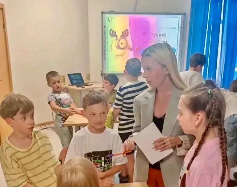 ✨В «АМЦ «Родина» прошла увлекательная познавательная игра «В стране Финансии» для ребят...