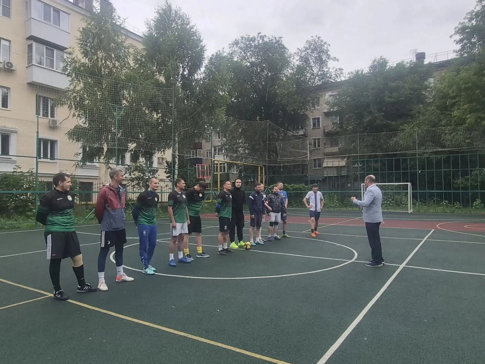 💫С гордостью сообщаем, что команда родителей нашей школы приняла участие в районных соревнованиях п