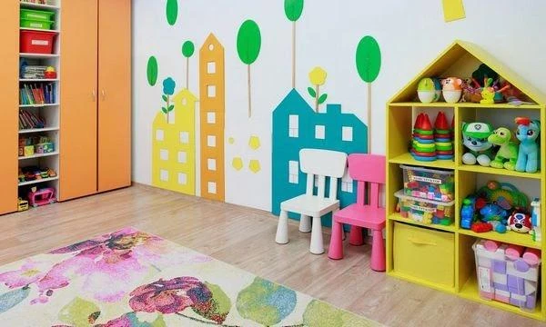 Детям мигрантов предложили усложнить поступление в школы и детсады