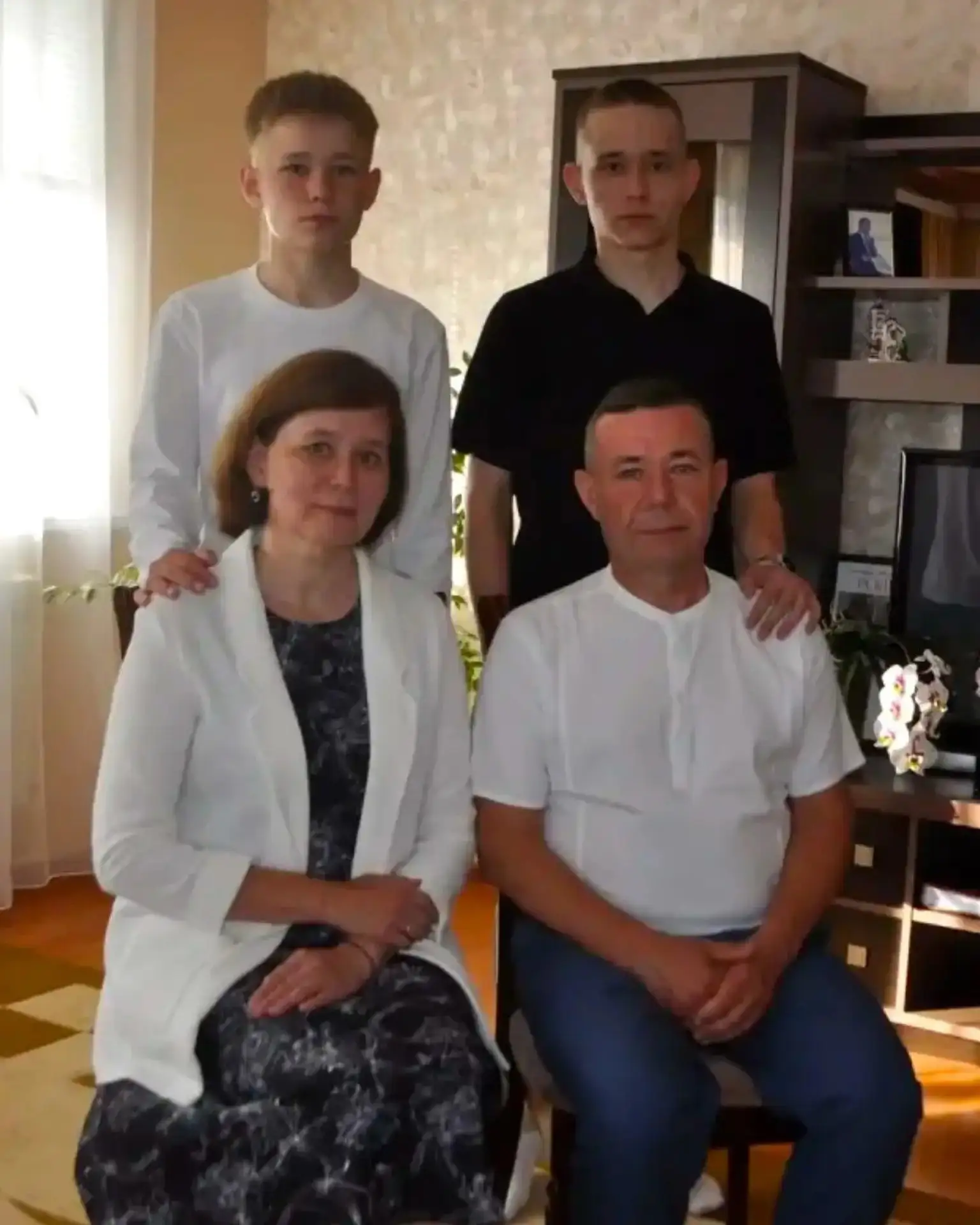 🌸 💞 Тату гаилә – бәхетле гаилә, диләр. Бер-береңне хөрмәтләп, кадерен белеп яшәү генә...