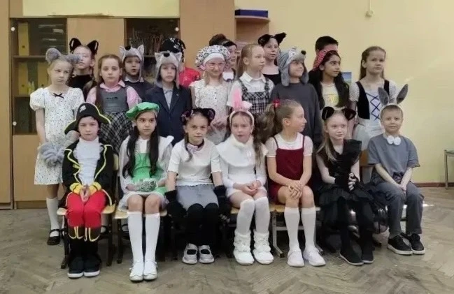 🎶Мюзикл «Красная Шапочка» во 2 «В» классе!