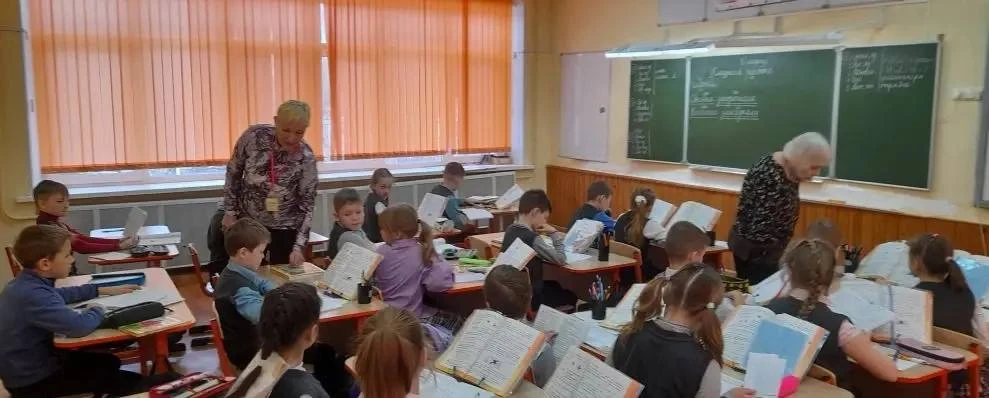Интернет-безопасность  💻У обучающихся 3-х классов гимназии №402 пошла встреча с социальным педагогом