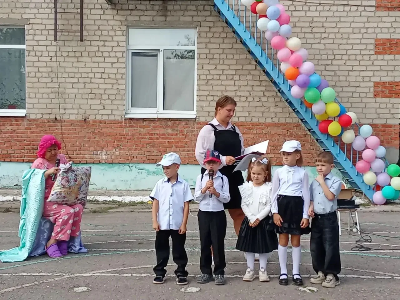 1 сентября — это праздник не только для школьников и студентов. В нашем детском саду эт...