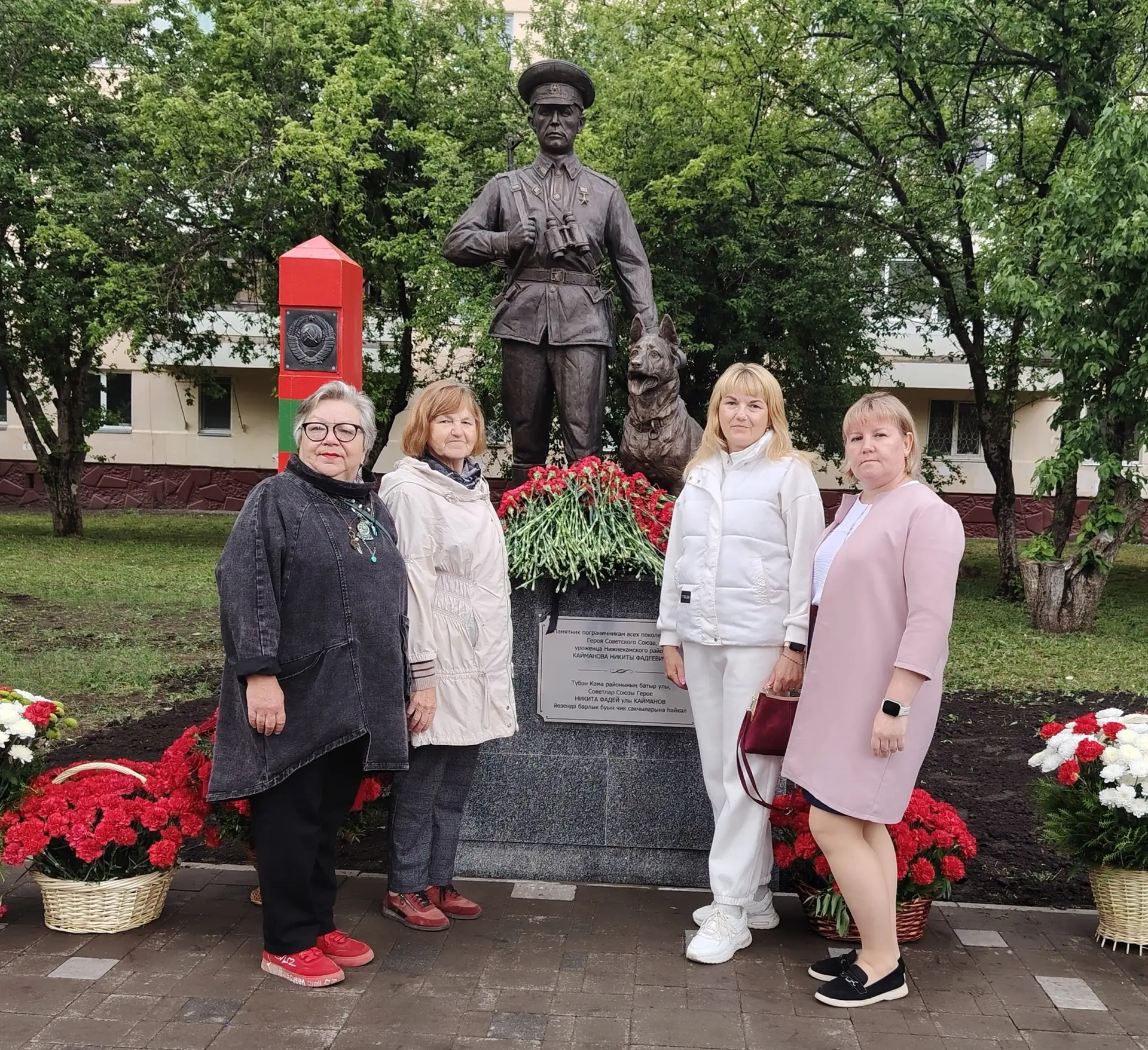 27 мая, накануне Дня пограничника, состоялось открытие памятника "Пограничникам всех по...