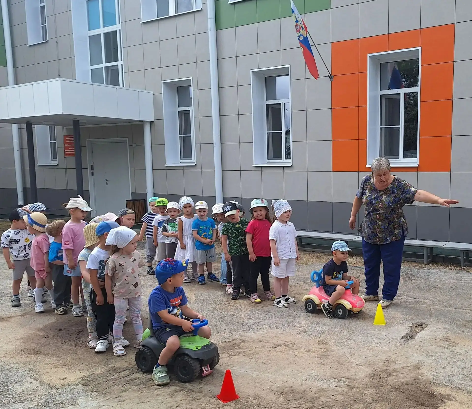 ✨ Сегодня в наших группах №1 "Звездочки будущего" и №4"Любознайки" царила атмосфера настоящего спорт