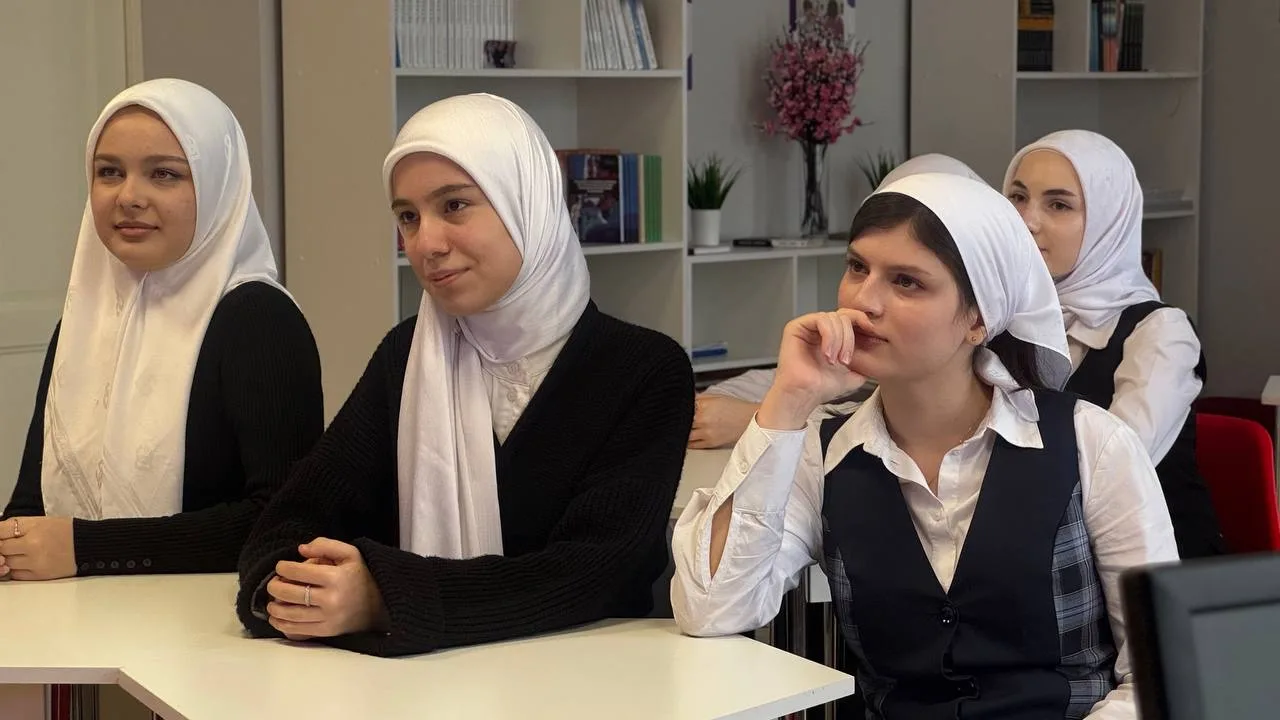 Советник по воспитанию и взаимодействию с детскими общественными объединениями провела мероприятие с