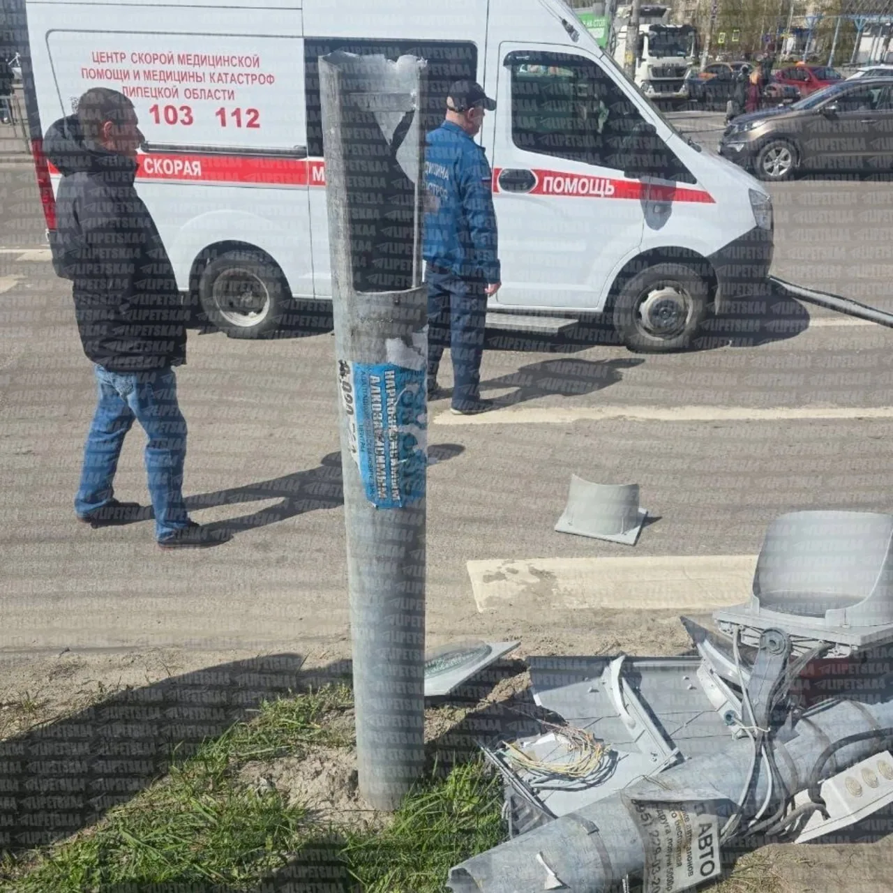 ⚡️ Пострадавший при падении светофора в Липецке 76-летний мужчина вышел из комы  76-летний липчанин,