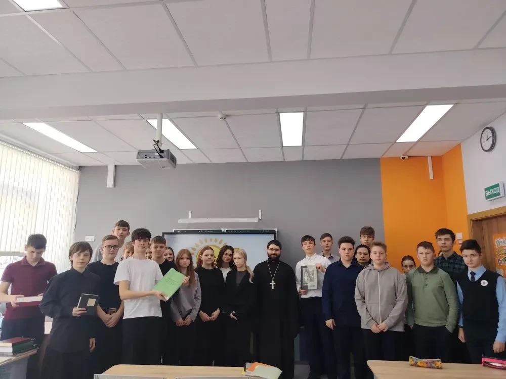 16 марта в рамках празднования Дня православной книги в Михневской средней школе прошла необычная и 